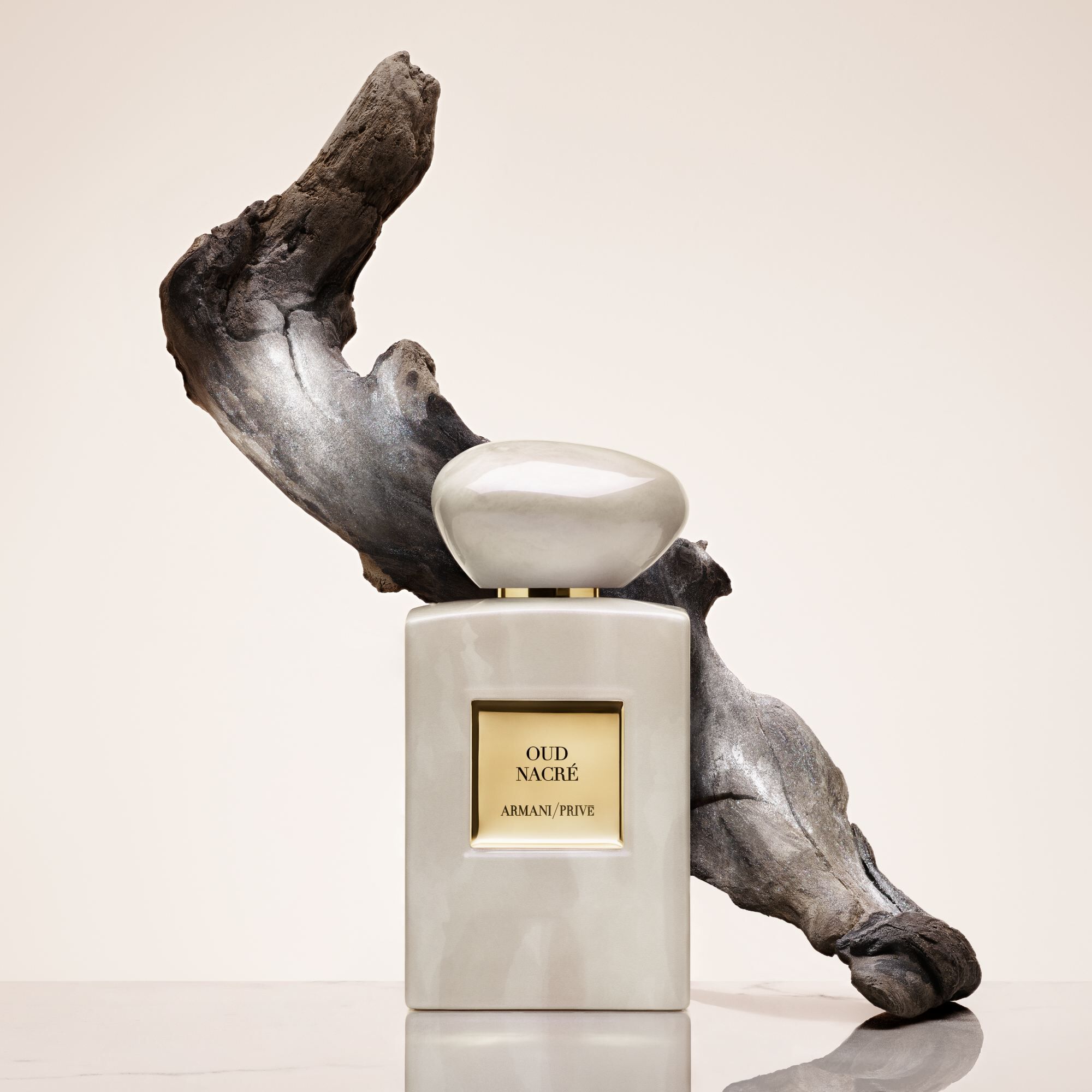 ARMANI/PRIVÉ OUD NACRÉ EAU DE PARFUM | Armani beauty